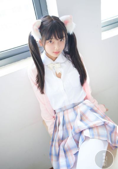 漂亮的保姆免费看_BD英语在线观看完整版